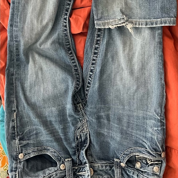 Denim - Picture 2 of 3